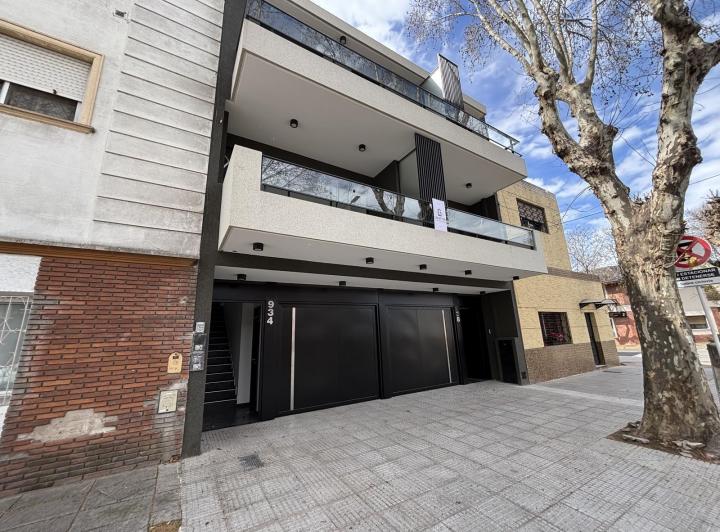 PH · 175m² · 4 Ambientes · 2 Cocheras