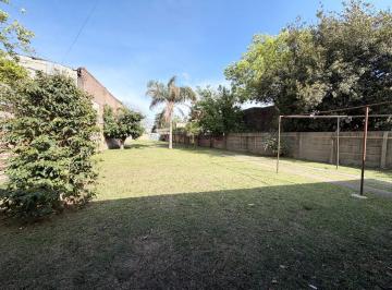 Terreno · 767m² · Venta Terreno de 767 m² | Casa y Galpón | Castellanos 2400