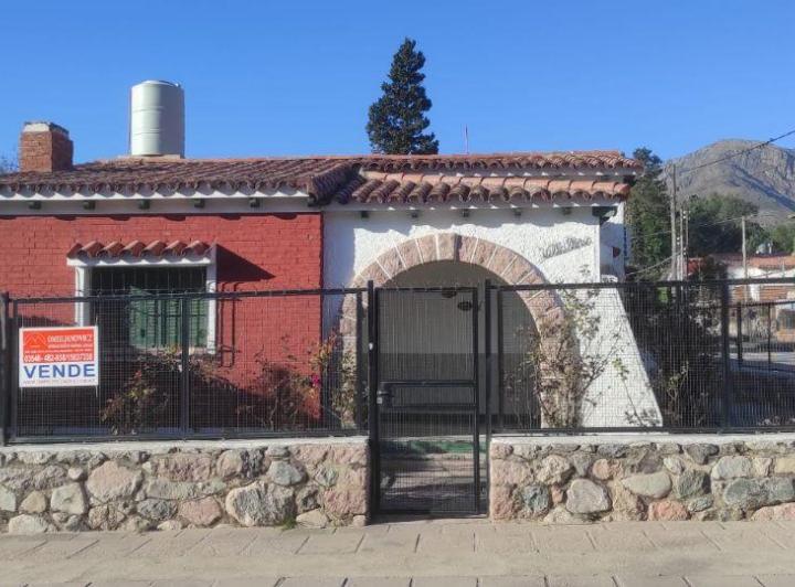Casa · 130m² · 1 Ambiente · 1 Cochera