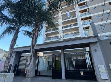 Departamento · 74m² · 3 Ambientes · Departamento 3 Ambientes con Balcón y Baulera en Venta - Apto Credito - Bernal