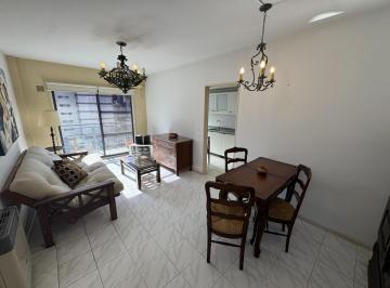 Departamento · 45m² · 2 Ambientes · Departamento de Dos Ambientes a La Venta en Edificio de Categoría