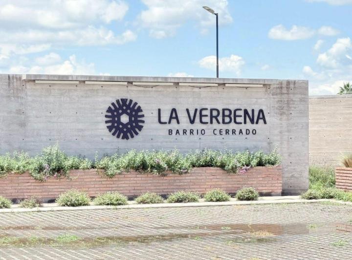 Terreno · 700m²