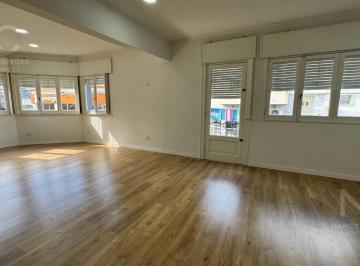 Departamento · 141m² · 4 Ambientes · Departamento en Alquiler Apto Para Uso Comercial/profesional Quilmes Centro!