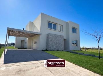 Casa de 5 ambientes, Escobar · Alquiler Casa Moderna en Riberas