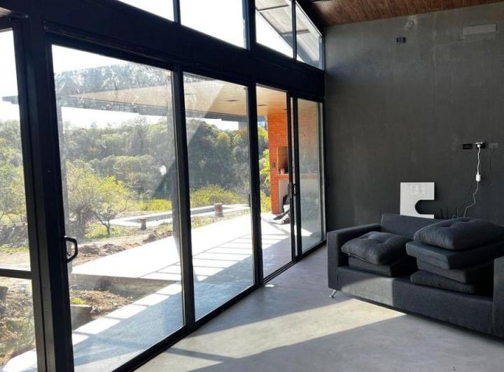 Casa · 150m² · 2 Ambientes · 1 Cochera