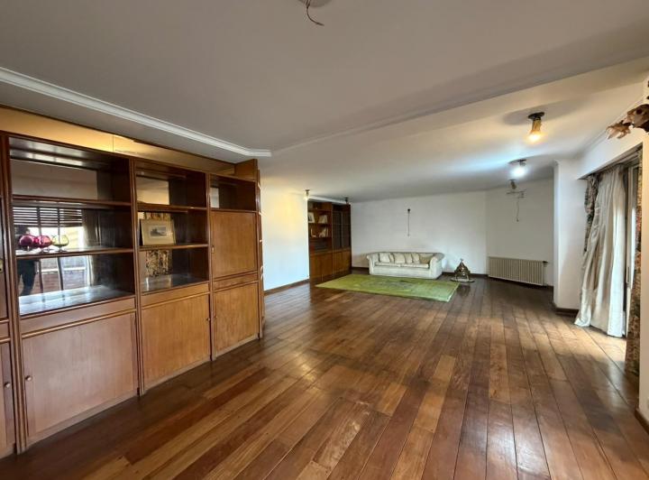 Departamento · 253m² · 3 Dormitorios · 1 Cochera