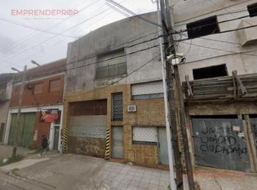 Local comercial · 730m² · 4 Ambientes · Galpón Comercial con Montacarga y Oficina