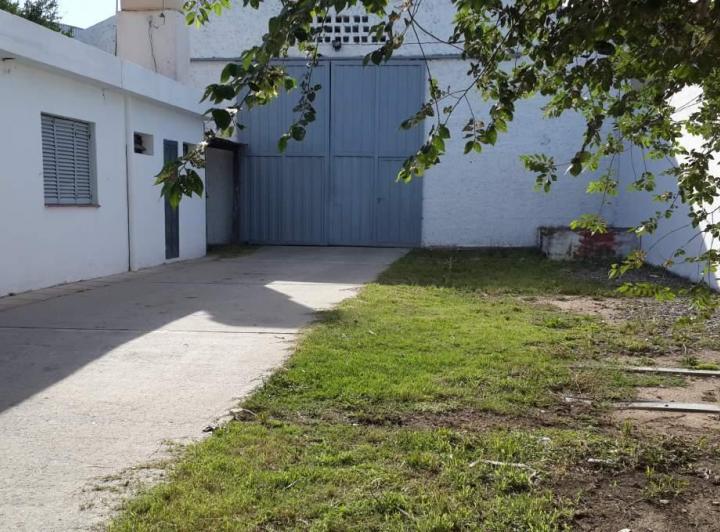 Bodega-Galpón · 300m² · 3 Ambientes