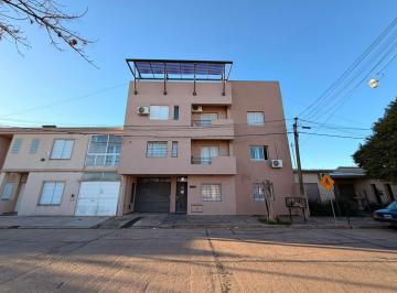 Departamento · 60m² · 3 Ambientes · 1 Cochera · Venta / Departamento 2 Dorm. /cochera /patio