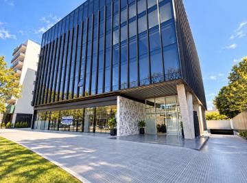 Oficina comercial · 186m² · 1 Ambiente · 2 Cocheras · Alquiler de Oficina 186 m² con 2 Cocheras Sobre Libertador Entre La Quinta Presid y Puerto de Olivos