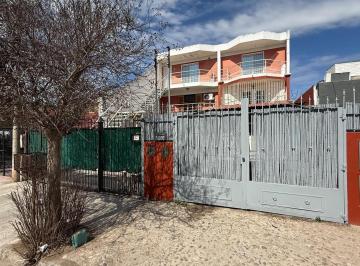 Casa · 145m² · 6 Ambientes · 1 Cochera · Casa en Jardincasa Duplex 3 Dorm. en Barrio Jardin