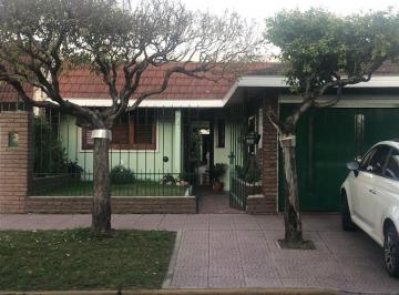 Casa de 3 ambientes, Lomas de Zamora · Excelente Propiedad Apta Crédito