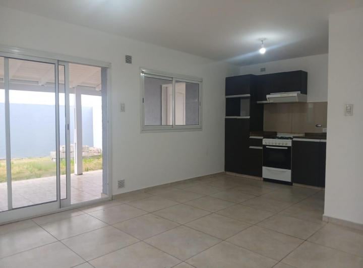 Casa · 165m² · 3 Ambientes · 2 Cocheras