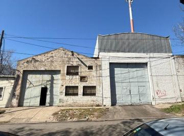 Depósito · 540m² · 1 Ambiente · 4 Cocheras · Deposito con Oficina 540 m² - Florida Villa Martelli Vicente Lopez