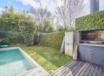 PH · 138m² · 4 Ambientes · 2 Cocheras · PH 4 Amb Venta La Lucila Jardin Pileta Parrilla 2 Cocheras