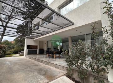 Casa · 170m² · 5 Ambientes · 2 Cocheras · Complejo con Seguridad - 3 Dorm. - Calef. Central - La Carolina - Venta - Casa