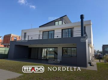 Casa · 260m² · 5 Ambientes · 2 Cocheras · Casa en Alquiler en Santa Ana, Villanueva, Tigre