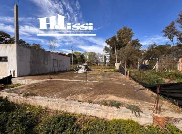 Terreno · 250m² · Terreno en Venta en Petion Chico con Mejoras Existentes