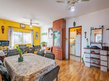 Departamento · 50m² · 3 Ambientes · Venta - Departamento - 3 Ambientes - Balcon - Frente - San Martin - Apto Credito - Permuta