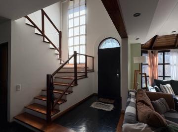 Casa · 330m² · 5 Ambientes · 2 Cocheras · Venta, Casa, 5 Ambientes, 2 en Suite, Parque, Garage, Galería, Lavadero, Villa Lugano