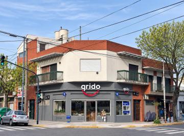 PH · 172m² · 3 Ambientes · PH Tipo Casa en Esquina 3 Ambientes Local – 248 m² – Sin Expensas – Terraza - Versalles