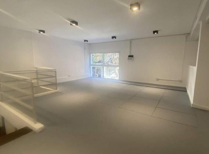 Local comercial · 130m² · 1 Ambiente