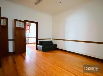Oficina comercial · 105m² · 5 Ambientes · Oficina de 105 m² en Alquiler en Microcentro.