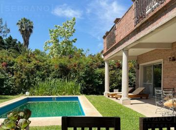 Casa · 400m² · 8 Ambientes · 5 Cocheras · Casa en Alquiler Temporal 7 Ambientes con Pileta en Santa María de Tigre