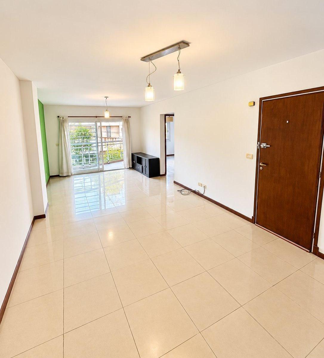 Excelente Departamento de 2 ambientes de 57mts, ubicado en primer piso, en la zona de plaza mitre