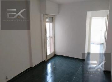 Departamento · 28m² · 2 Ambientes · Depto.2 Amb en Caballito, Yerbal 700 con Balcón Al Frente! T