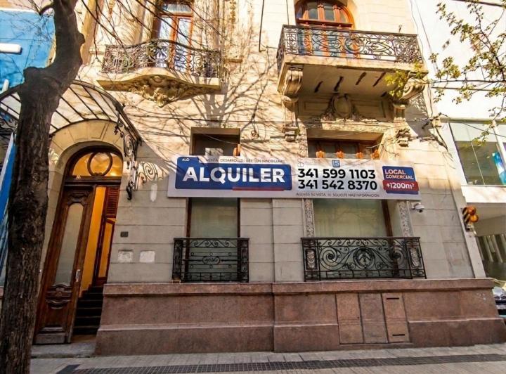 Local comercial · 950m²