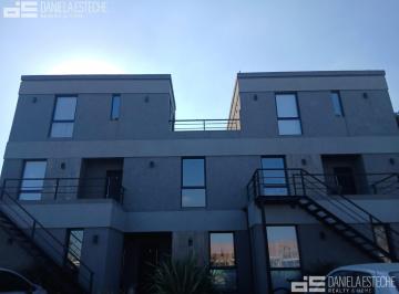 Departamento · 60m² · 4 Ambientes · 2 Cocheras · Departamento - Alquiler - Dúplex - 4 Ambientes Pilar