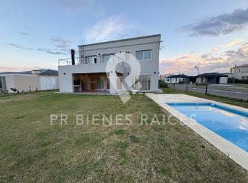 Casa · 170m² · 4 Ambientes · Casa en Venta y Alquiler en El Rebenque Barrio Privado