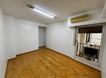 Oficina comercial · 36m² · 2 Ambientes · Depto de 2 Amb Lateral Luminoso a Pasos del Subte. Exc Estado.