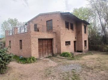 Casa de 4 ambientes, Villa Giardino · Casa en Villa Giardino