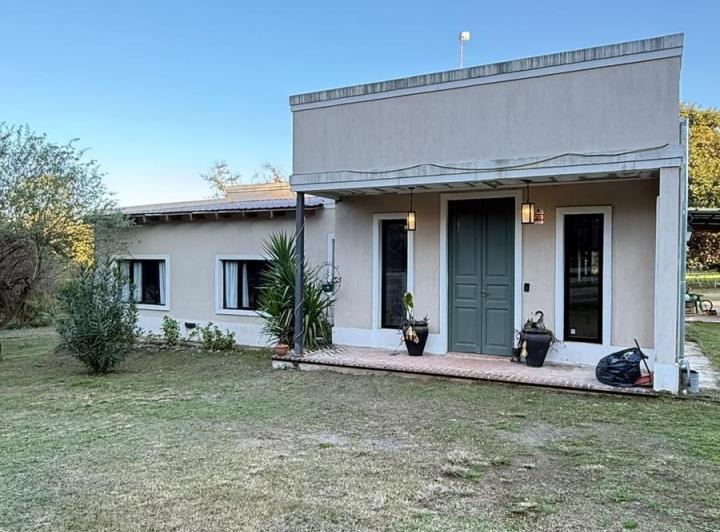 Casa · 168m² · 5 Ambientes · 2 Cocheras
