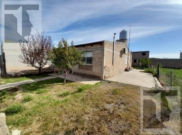 Casa · 306m² · 2 Ambientes · Casa en Venta, Apto Crédito, Chichinales, Villa Regina, Río Negro.
