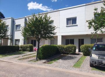 Casa · 90m² · 3 Ambientes · 2 Cocheras · Alquiler Duplex 3 Amb en Pellegrini Village Pilar