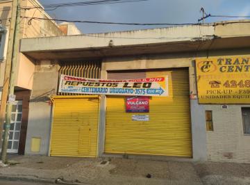 Local comercial · 225m² · Gran Galpon con Dos Oficinas