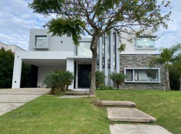 Casa · 293m² · 6 Ambientes · Casa en Vistas Puertos del Lago Escobar