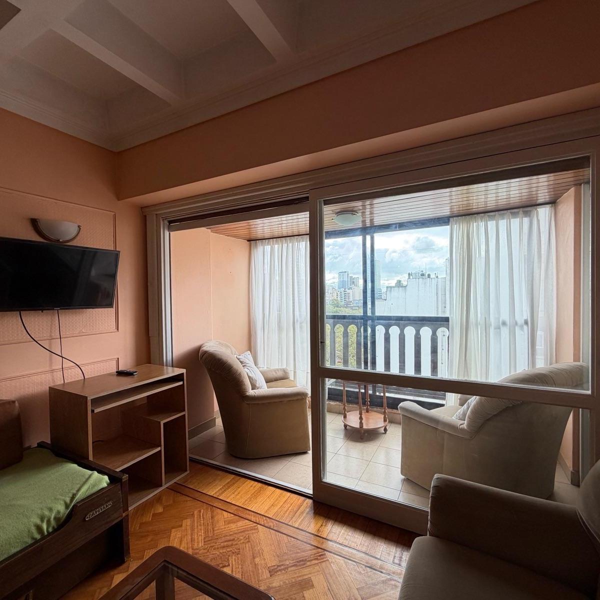 Hermoso 3 ambientes con vista a Plaza San Martín