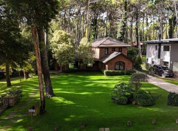 Casa de 6 ambientes, Cariló · Laurel 409