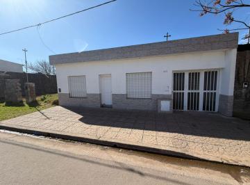 Casa · 217m² · 7 Ambientes · 3 Cocheras · Casa en Venta en Pergamino con Pileta