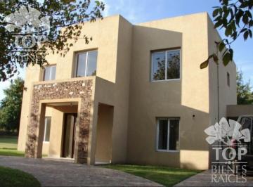 Casa · 238ha · 4 Dormitorios · 2 Cocheras · Casa en Venta Ubicado en Septiembre, Escobar, G. B. a. Zona Norte