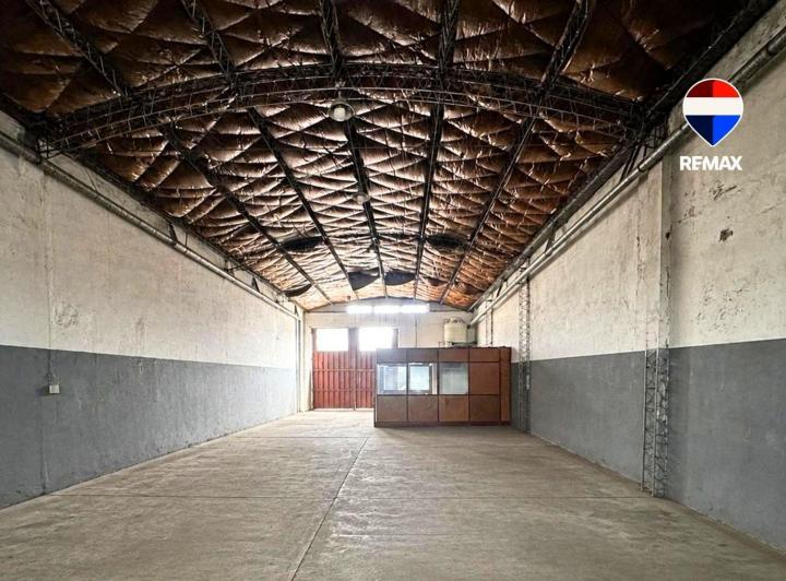Bodega-Galpón · 200m²