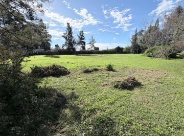 Quinta vacacional · 300m² · 4 Ambientes · 1 Cochera · Casa Quinta en Venta en General Rodríguez, G. B. a. Zona Oeste, Argentina