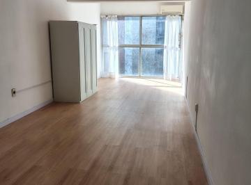 Oficina comercial · 26m² · Alquiler Oficina Piso Alto Oportunidad Centro