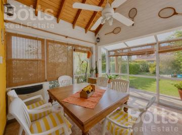 Casa · 140m² · 5 Ambientes · 1 Cochera · Casa en Venta en Country Banco Provincia - Acepta Permuta