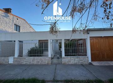 Casa · 140m² · 3 Dormitorios · 2 Cocheras · Openhouse Group Vende Hermosa Casa en San Rafael, Mendoza
