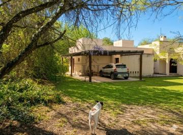 Departamento · 45m² · 2 Ambientes · 2 Cocheras · Alquiler Duplex Vaqueros